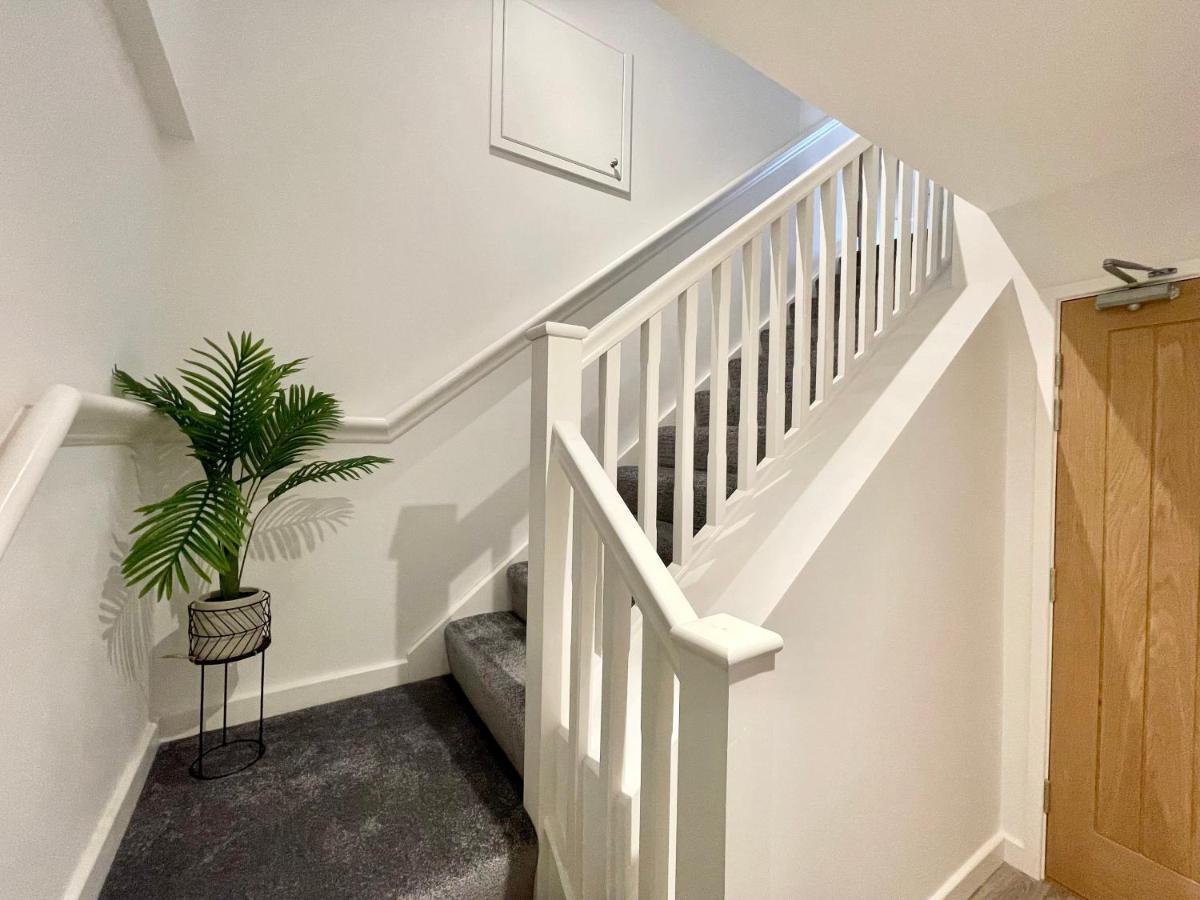 Minster Peek With Free Parking Apartment York Bagian luar foto