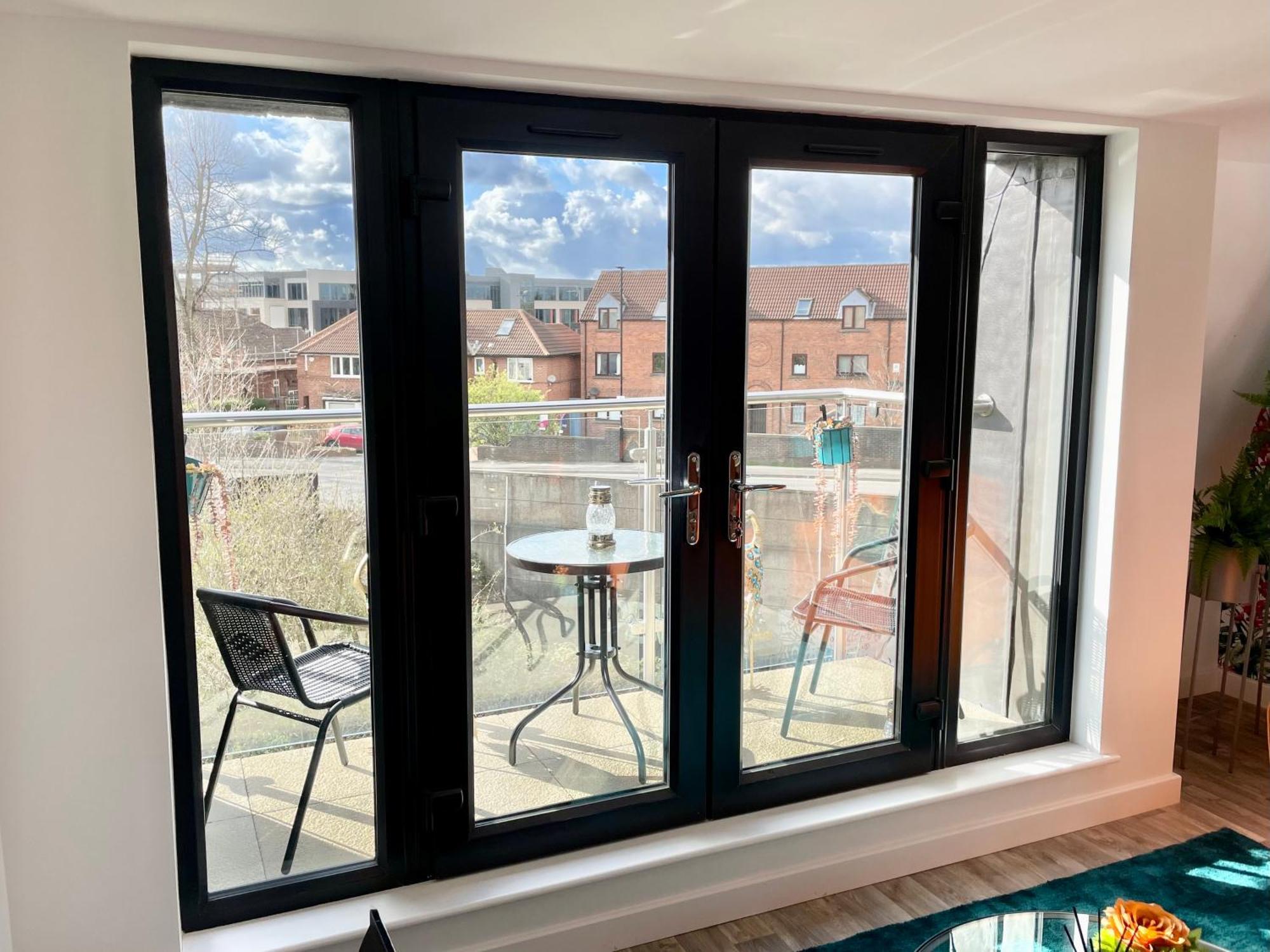 Minster Peek With Free Parking Apartment York Bagian luar foto