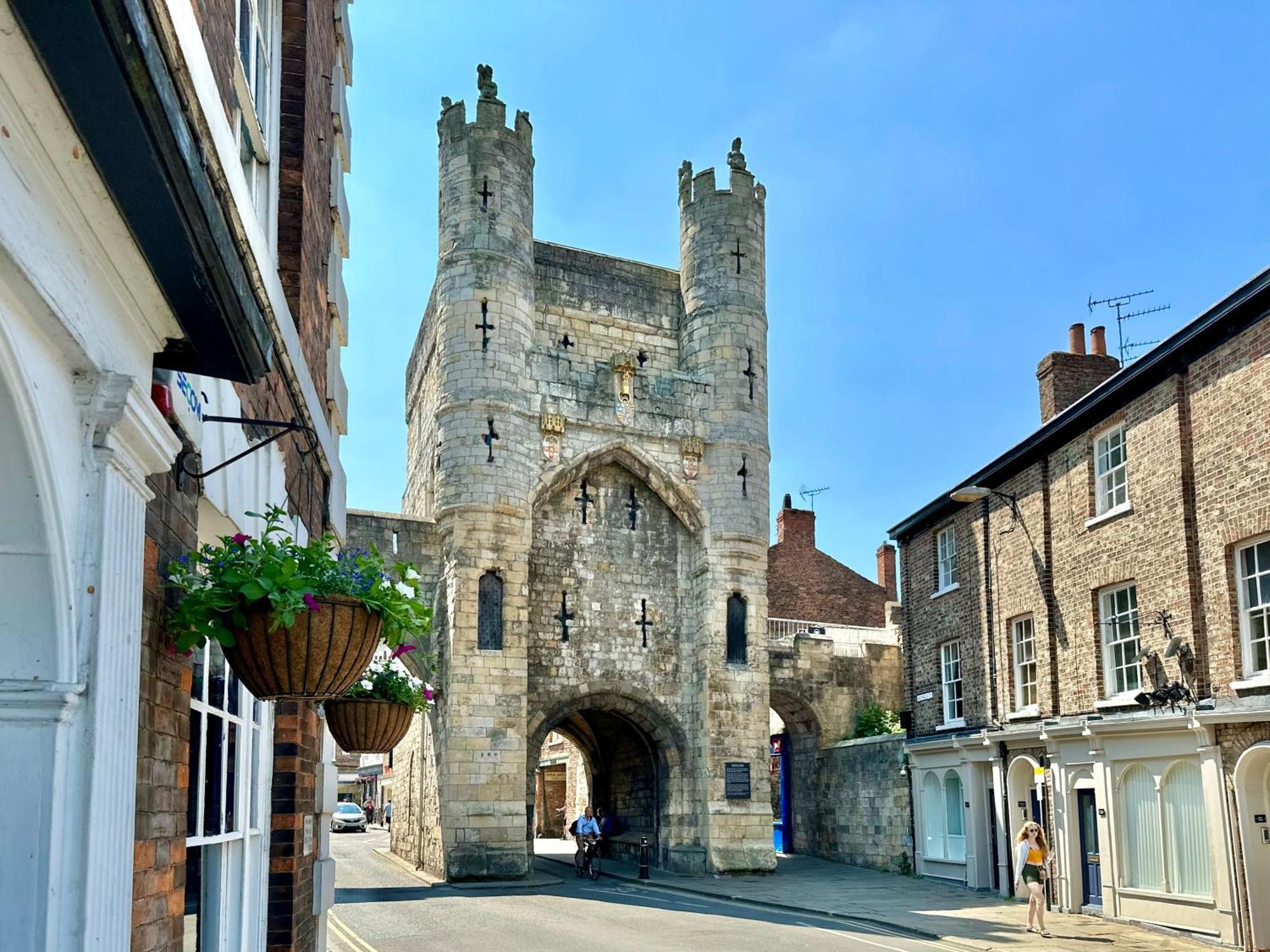 Minster Peek With Free Parking Apartment York Bagian luar foto